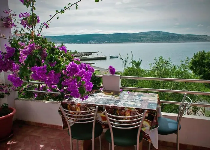 דירה In With Sea View, Terrace, Wifi, Washing Machine 4209-2 סלינה